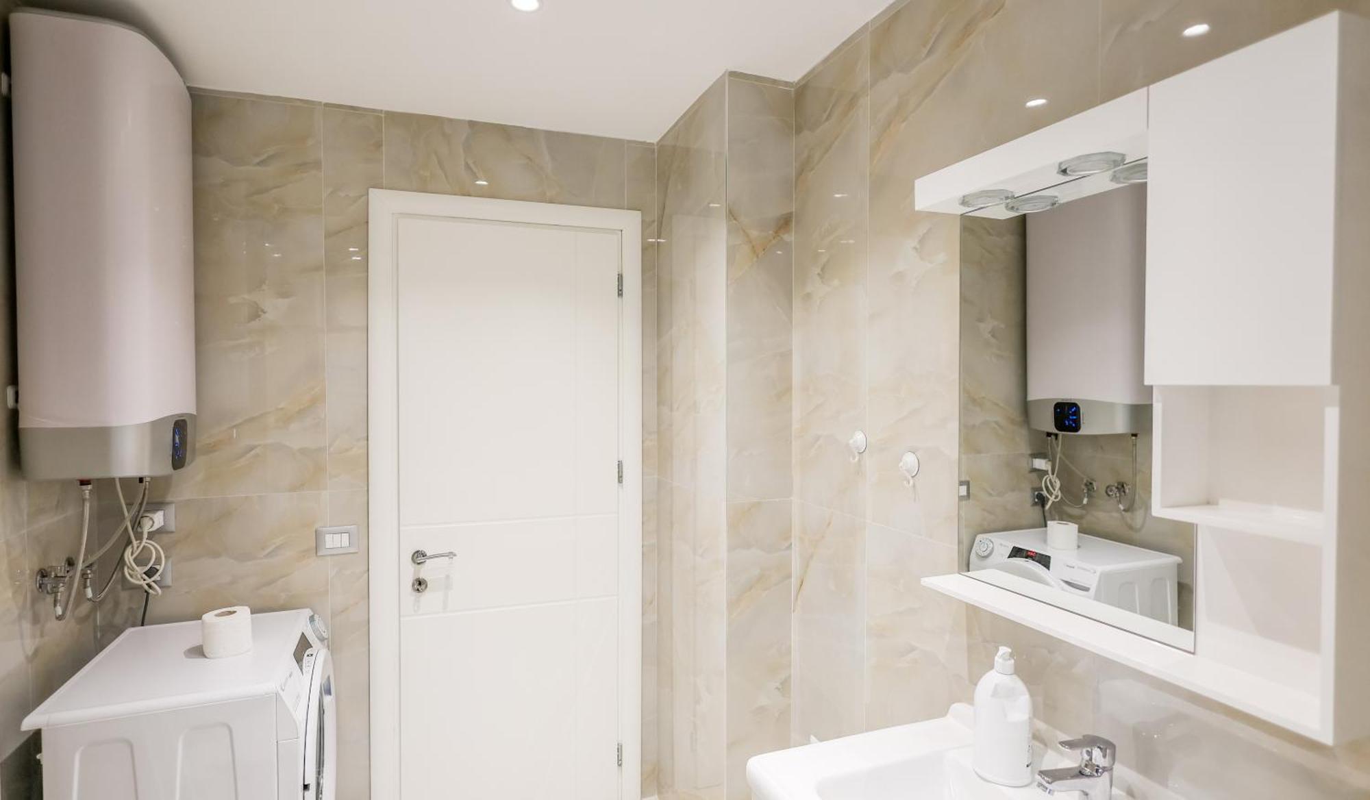 Premium Apartment In The Center Tirana Exterior photo