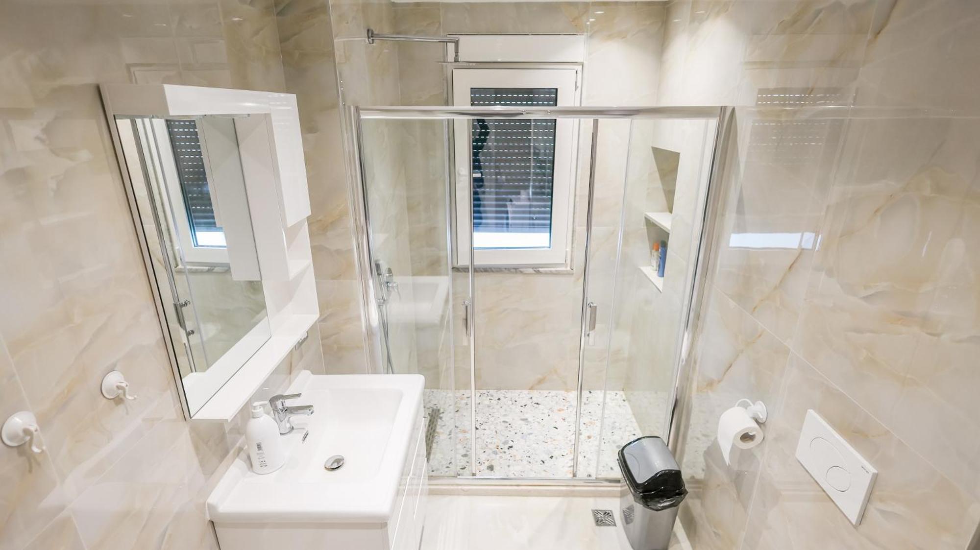 Premium Apartment In The Center Tirana Exterior photo
